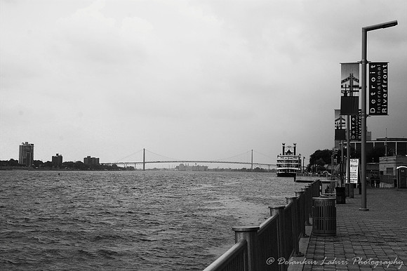 Detroit River, Detroit